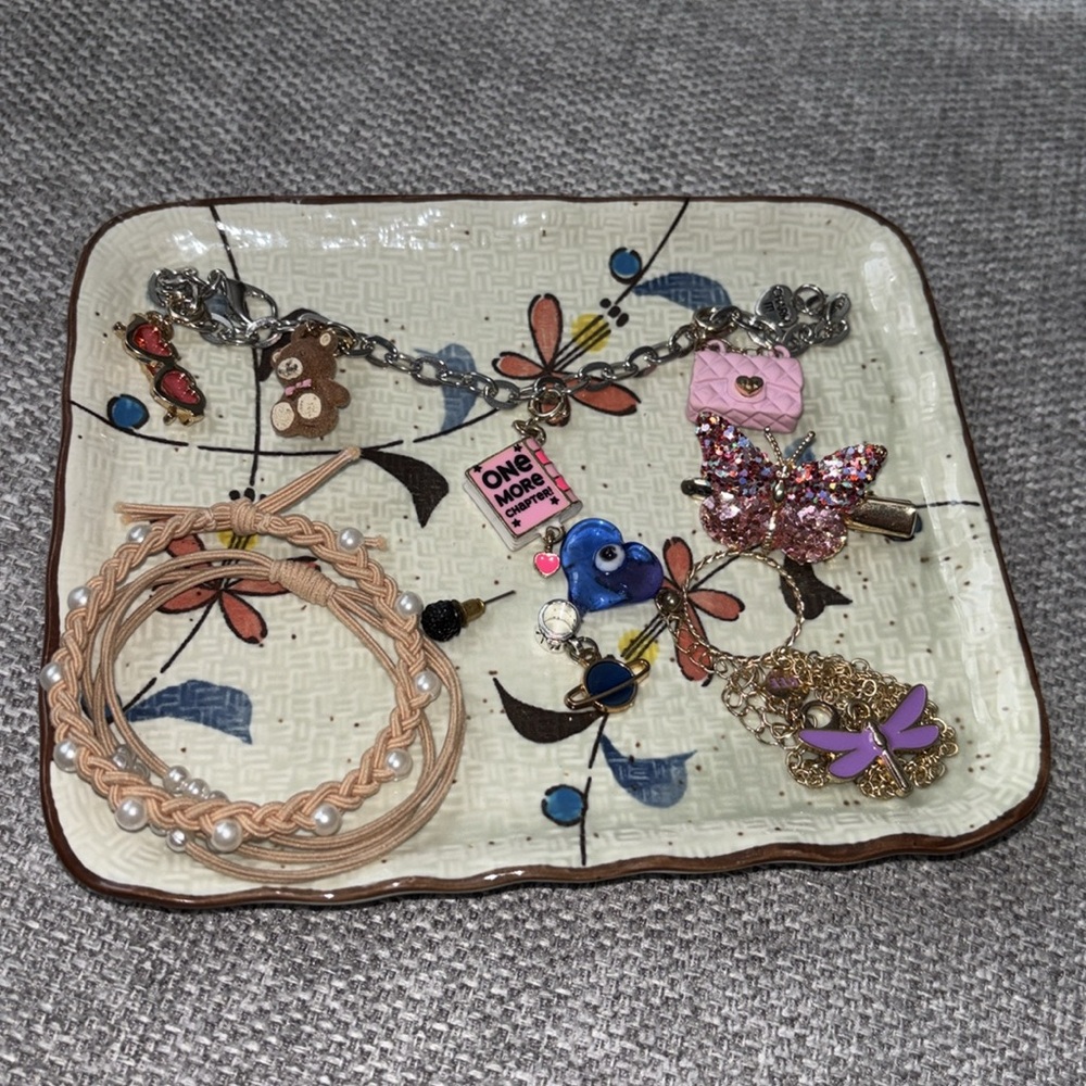 Charming Floral Design Rectangular Plate - Picture 4 of 4